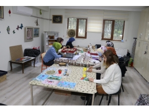 Karaköprü’de Kadınlar Kurslarla Meslek Ediniyor