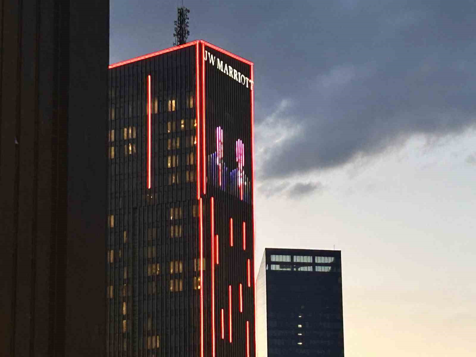 abd-baskani-trump-in-kalacagi-otele-cumhurbaskani-erdogan-ile-birlikte-yer-aldigi-fotograf-yansitildi
