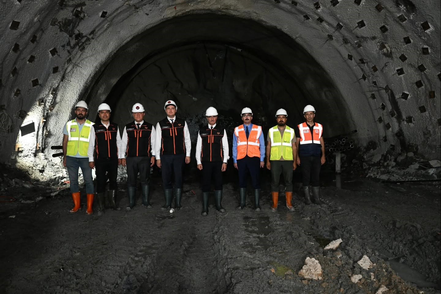 cirisli-tuneli-nde-kazi-ve-destek-calismalarinda-yuzde-60-nihai-beton-calismalarinda-ise-yuzde-49-seviyesine-ulasildi