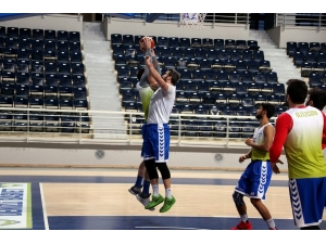 Lider Denizli Basket Maç Saatini Bekliyor