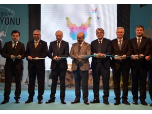 Adana’da "Bilim Şenliği" Başladı