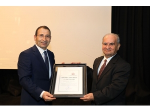 Prof. Dr. Uçan’a ‘Toplumsal Katkı Ödülü’