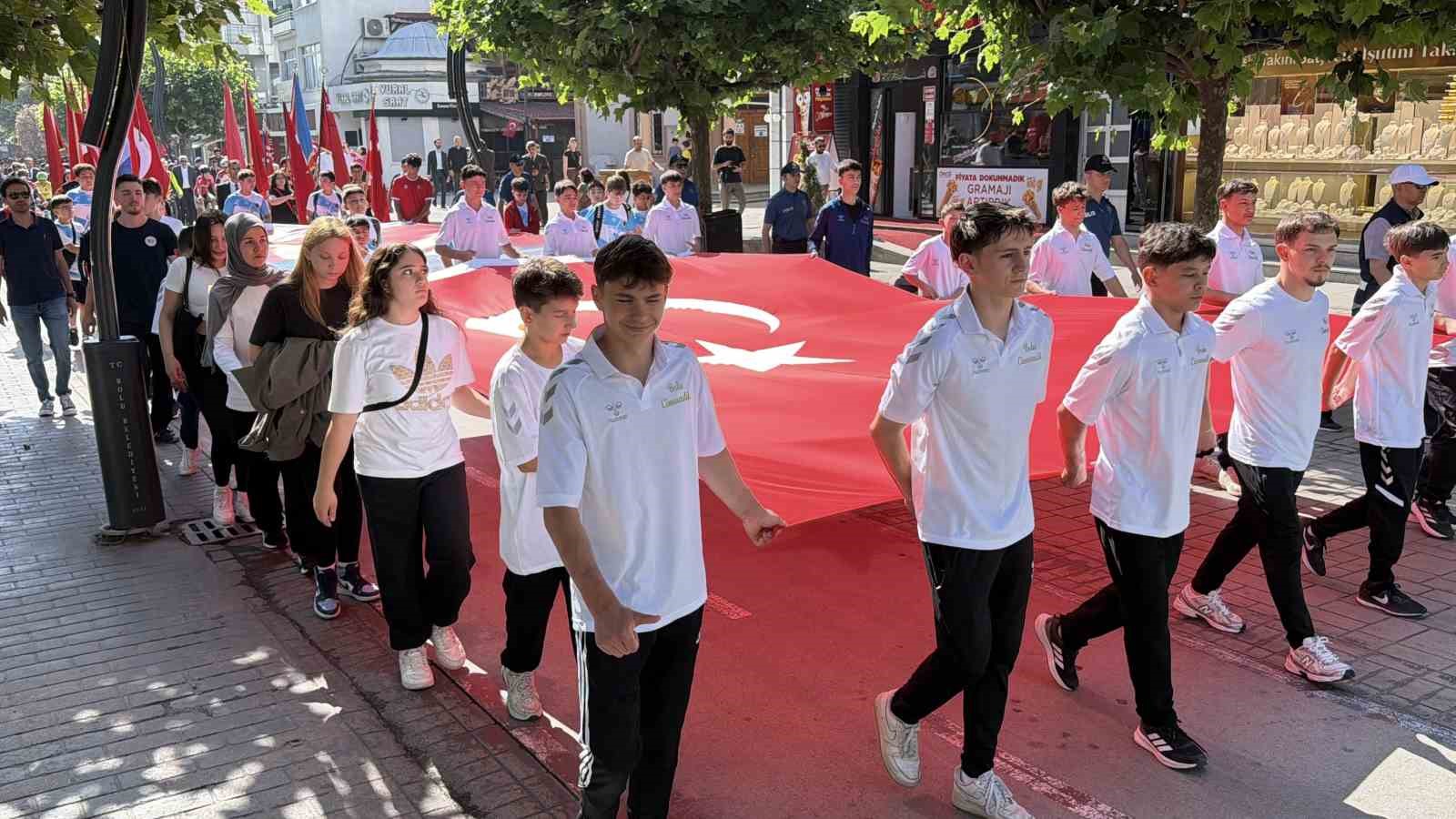 ataturk-un-bolu-ya-gelisinin-92-nci-yil-donumu-torenle-kutlandi
