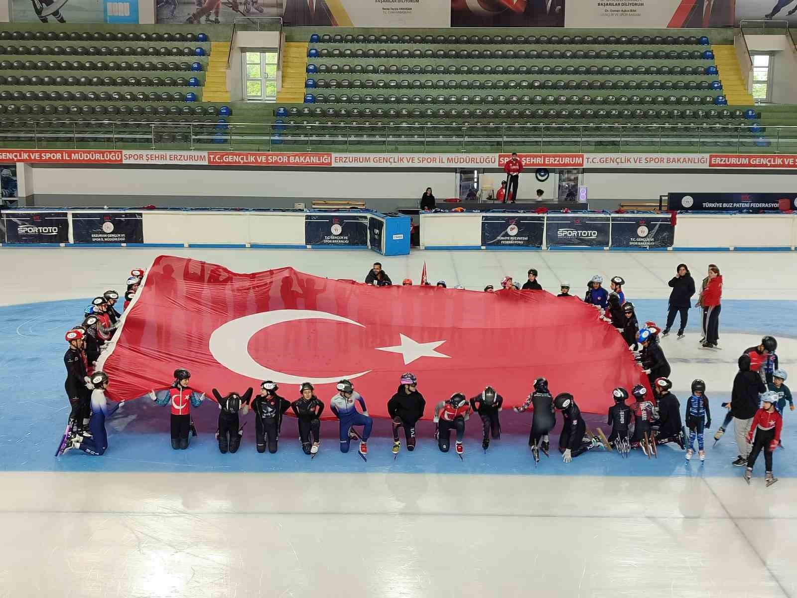 buzda-15-temmuz-icin-anlamli-toren