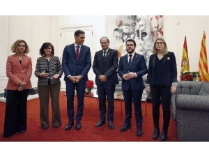 Katalan Halkı Sokaklarda