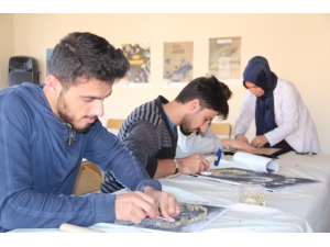 Dersten Kalan Zamanla Filografi Sanatını Öğreniyorlar