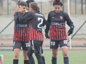 Lider Zirve Maçı İçin Konya Yolcusu