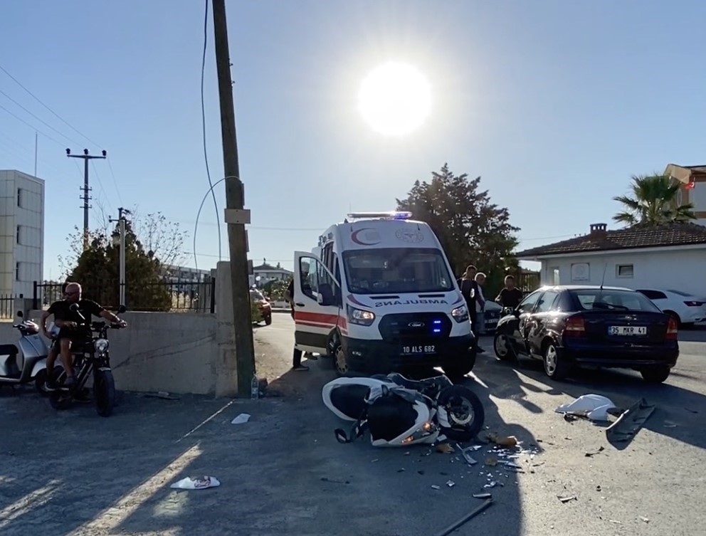 ayvalik-ta-yeni-acilan-tali-yolda-kaza-1-yarali