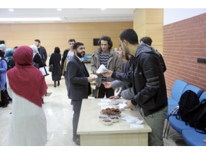 İlahiyat Fakültesi’nde ‘Dünya Arapça Günü’ Etkinliği Düzenlendi