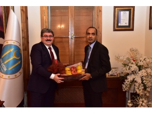 Başkan Can, Bangladeşli Konuğunu Ağırladı