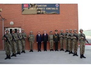 Bakan Akar: "Ege’de, Akdeniz’de, Kıbrıs’ta Yapılan Provokasyonların Etkisinin Olmayacağını Herkesin Bilmesi Lazım"