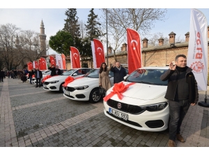 Çeyrek Altın Aldı, Otomobil Kazandı
