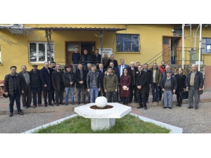 Tepebaşı’nda Mahalle Ziyaretleri Devam Ediyor