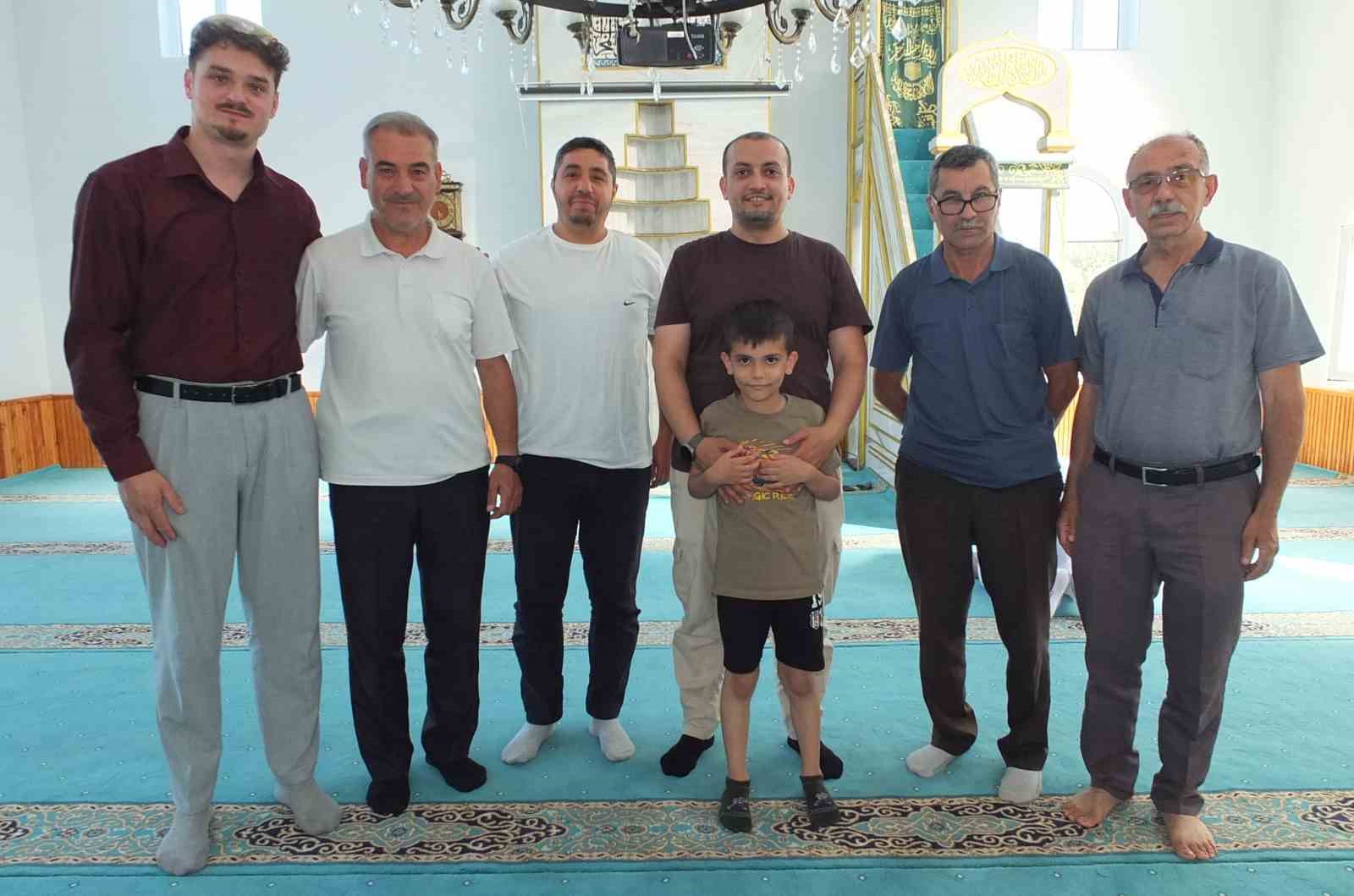 burhaniye-de-imam-dayanismasi-devam-ediyor