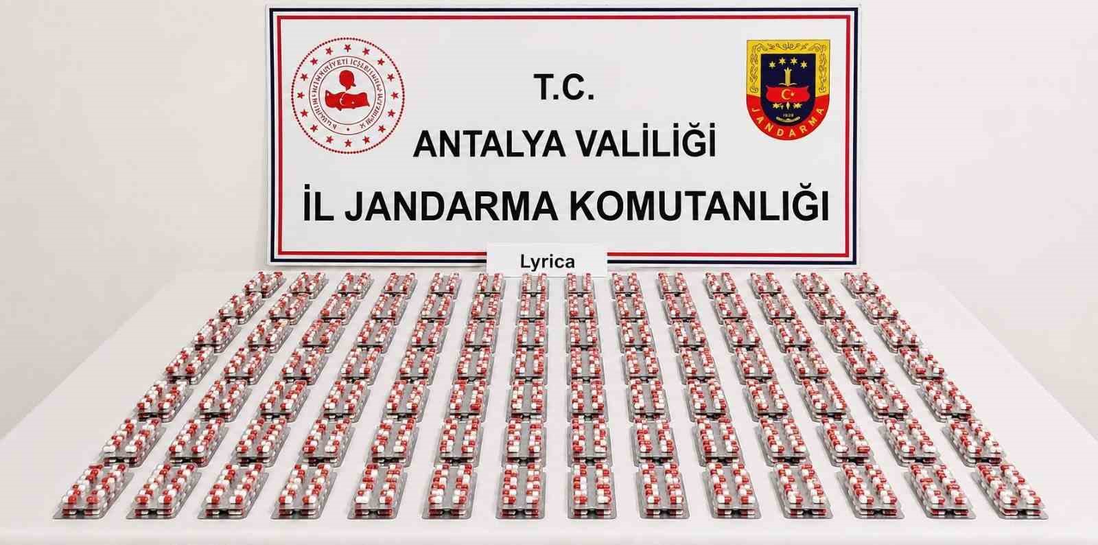 dosemealti-nda-uyusturucu-operasyonu-5-gozalti