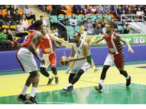 Akhisar Belediyespor, Evinde Banvit Kırmızı’ya Mağlup Oldu