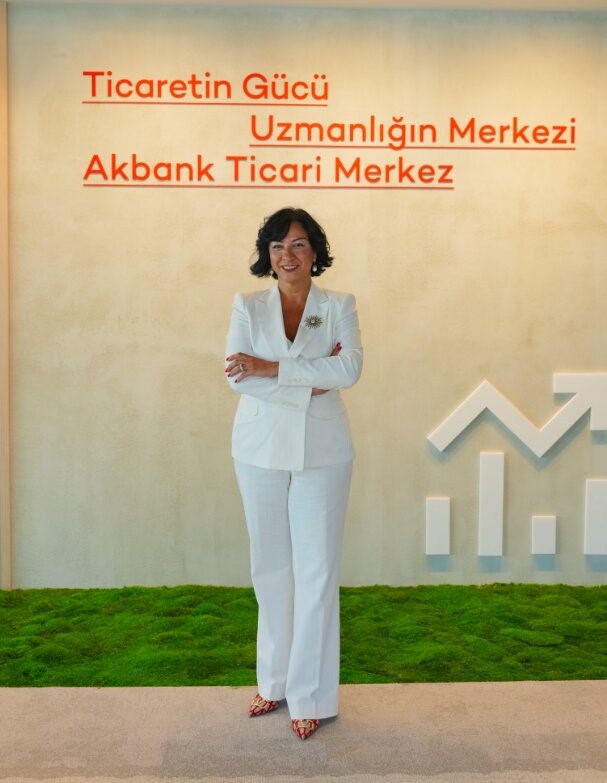 akbank-ticari-merkez-modeliyle-ticari-bankacilik-hizmetlerini-yeniden-yapilandiriyor