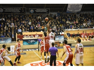 Türkiye Basketbol 1. Ligi: Karesispor: 126 - Edirnespor: 83