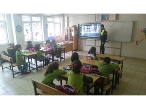 İlkokul Öğrencilerine Trafik Eğitimi