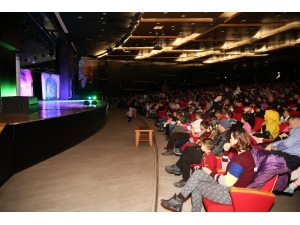 Büyükşehir’den Çocuklara Armağan