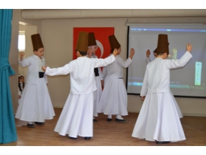 Minik Semazenler Kendilerine Hayran Bıraktı