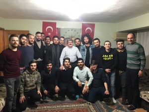 Başkan Can, Gençlerin Çay Davetine İcabet Etti