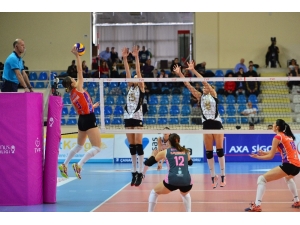 Vestel Venus Sultanlar Ligi: Çanakkale Belediyespor: 0 - Vakıfbank: 3