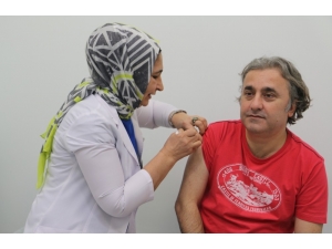 65 Yaş Üstü Kişiler İçin Aşı Vakti