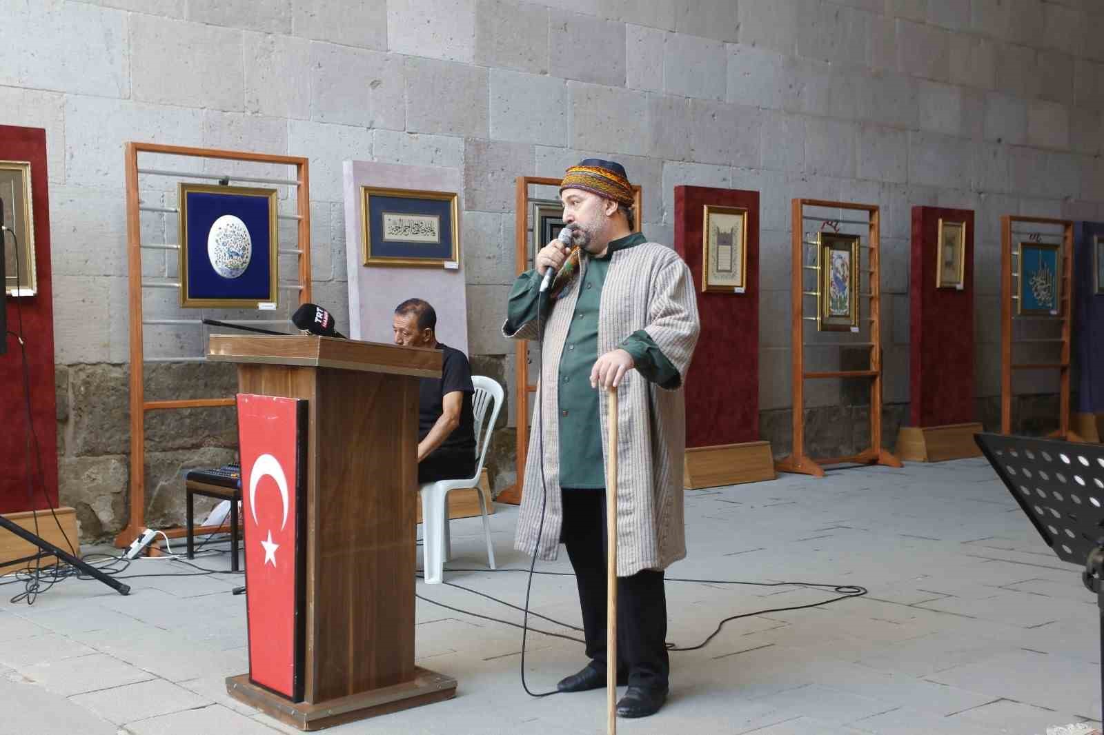erzurumlu-yunus-emre-programina-yogun-ilgi