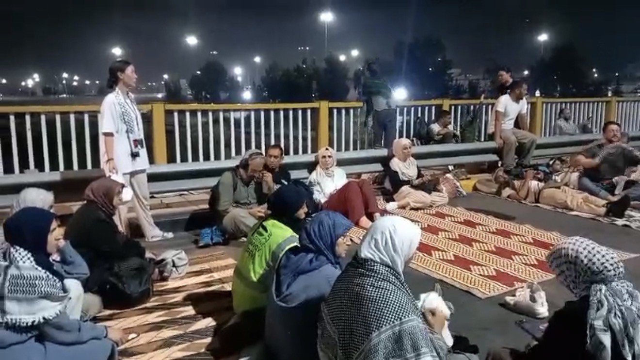 filistin-konvoyu-irak-sinirinda-durduruldu