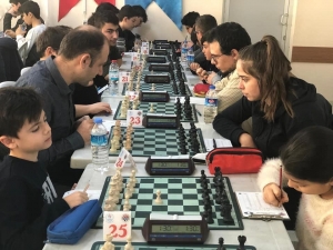Türkiye Kupası Kayseri Satranç İl Birinciliği İlk 4 Tur Tamamlandı