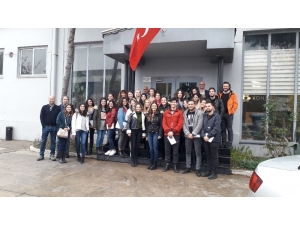 Konfor Mobilya 20 Yıllık Tecrübesini Üniversite Öğrencileriyle Paylaştı