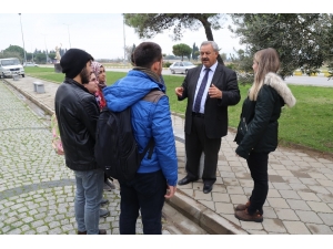 Burhaniye’de Alzheimer Gündüz Yaşam Evi Açıldı