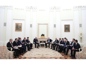 Putin Ve Lukaşenko Arasında 4 Saatlik Petrol Pazarlığı