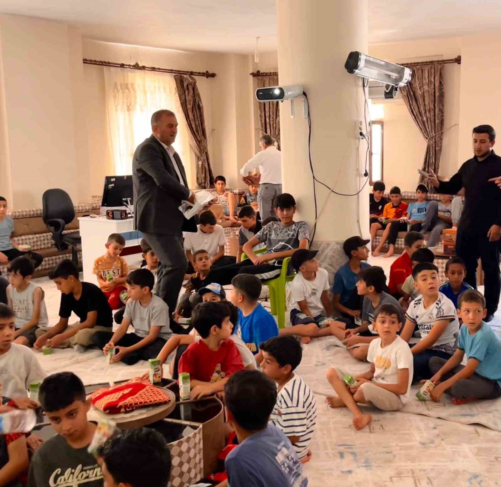 dicle-de-kur-an-kursu-ogrencileri-genclik-merkezinde-bir-araya-geldi