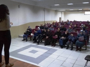 Velilere Çocuk İstismarına Karşı Eğitim Verildi