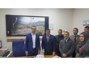 Emet Tapu Müdürlüğü Bir Yılda 5 Bin İşlem Yaparak Tarihi Rekor Kırdı