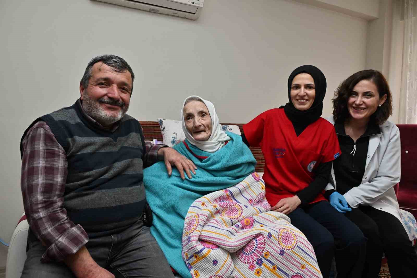 yasli-ve-engellilere-evlerinde-saglik-destegi