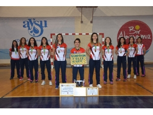 Anka’dan Hokeyin Sultanlarına Tebrik