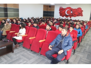 Cü Vakfı Okulları’nda Öğrencilere Verimli Ders Çalışma Yöntemleri Anlatıldı