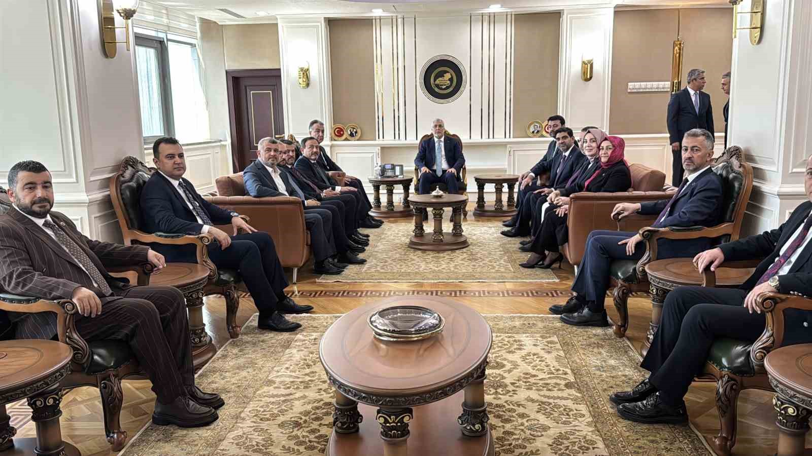 calisma-ve-sosyal-guvenlik-bakani-isikhan-karabuk-te