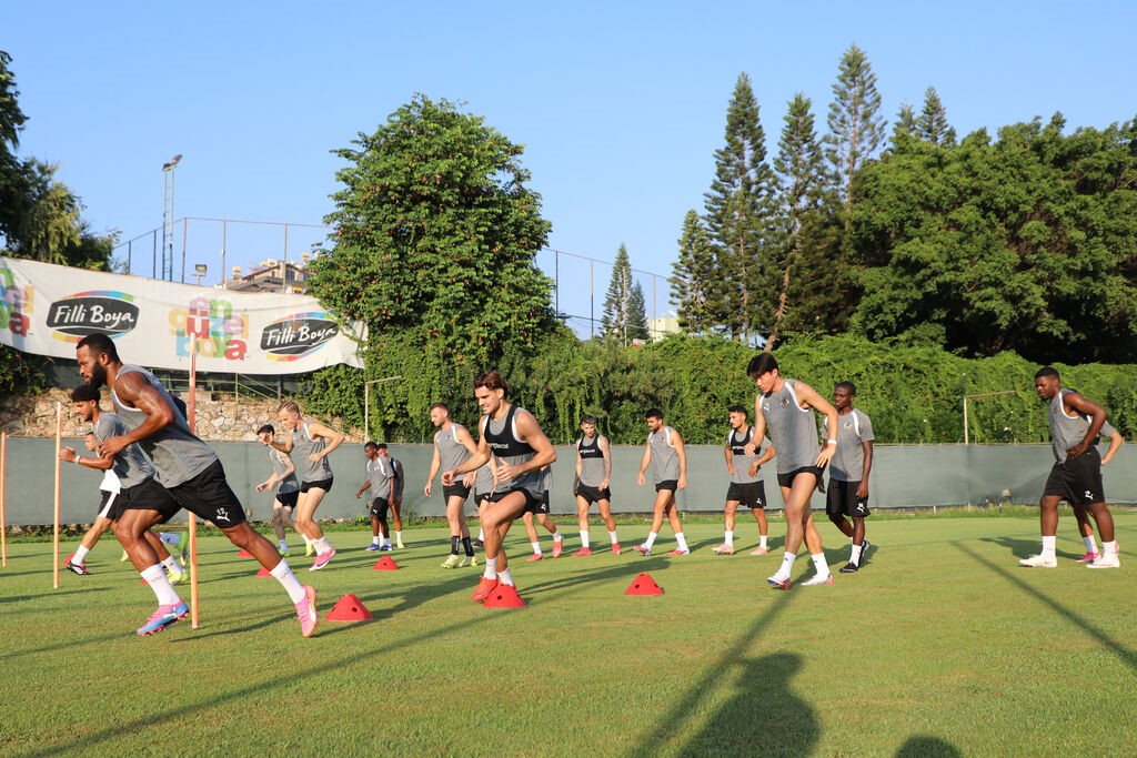 alanyaspor-eyupspor-maci-hazirliklarina-basladi