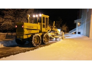 Simav Belediyesi Kar Temizleme Çalışması Başlattı