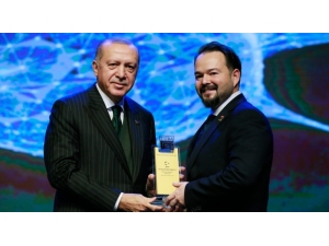 Dpü’lü Doç. Dr. Özcan’a 2018 Tüba-tesep Ödülü