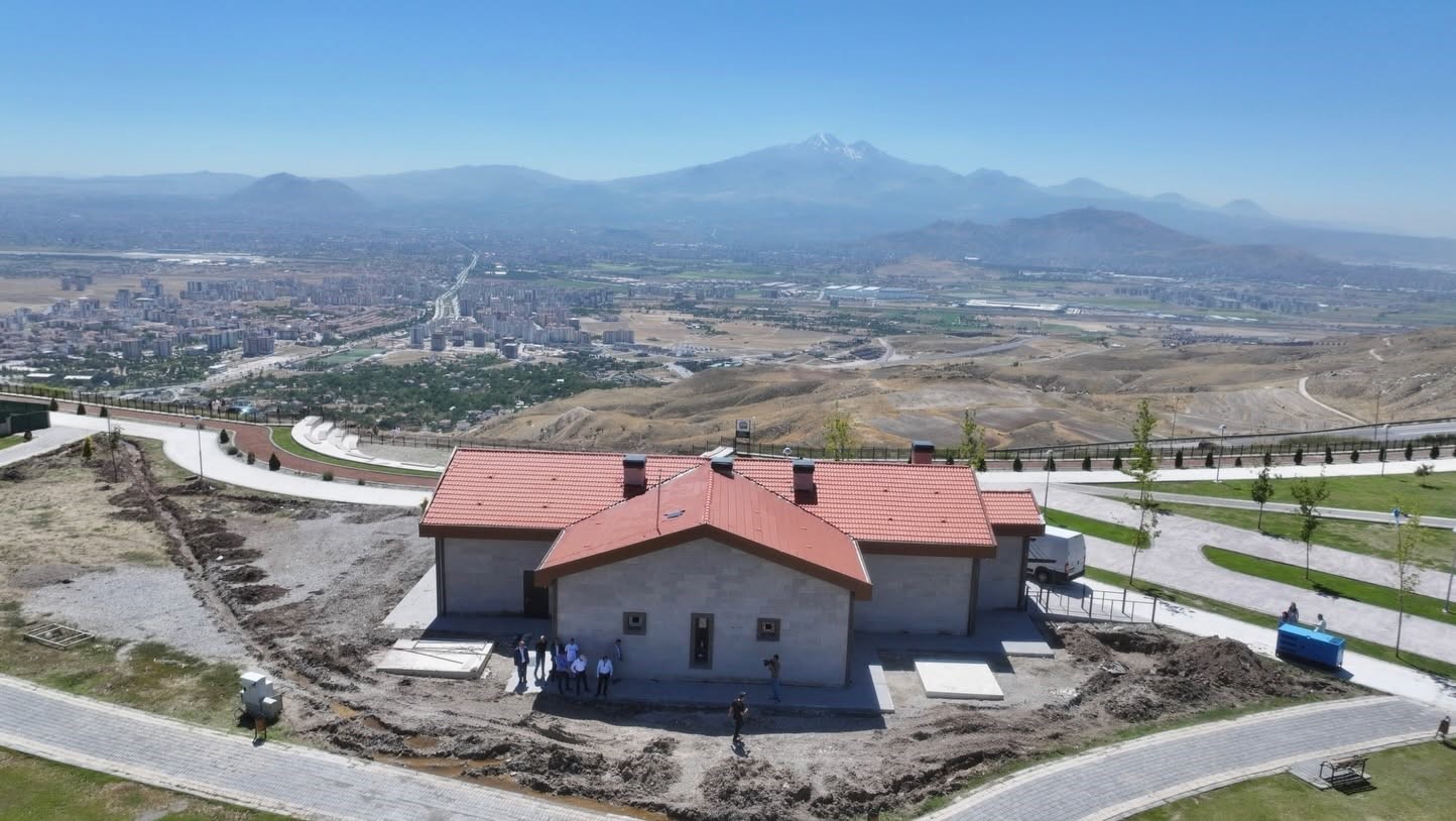 baskan-colakbayrakdar-kayseri-nin-essiz-manzarasi-kafe-sinan-in-lezzetiyle-bulusacak