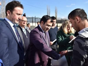 Genç Çiftçilere Manda Dağıtıldı