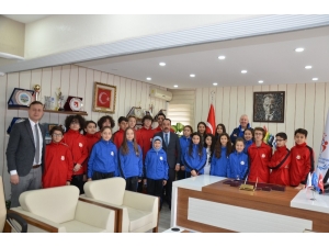 Basketbol Takımı Anadolu Yıldızlar Ligi’ne Uğurlandı