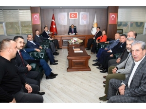 Mhp’den Ak Parti’ye "Hayırlı Olsun" Ziyareti