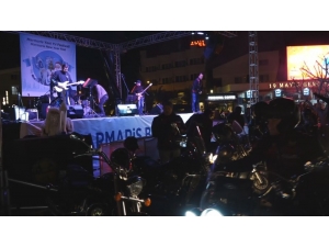 Motor Tutkunlarından Yılın Son Gösterisi