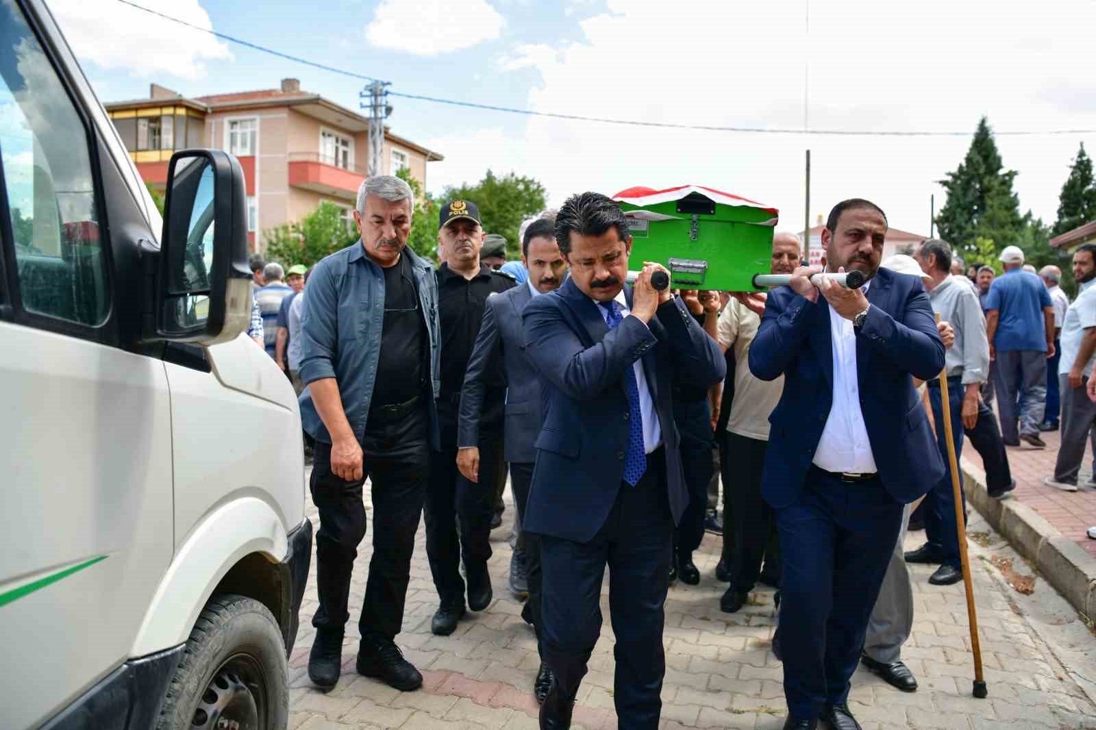 kibris-gazisi-hidayet-duzen-son-yolculuguna-ugurlandi
